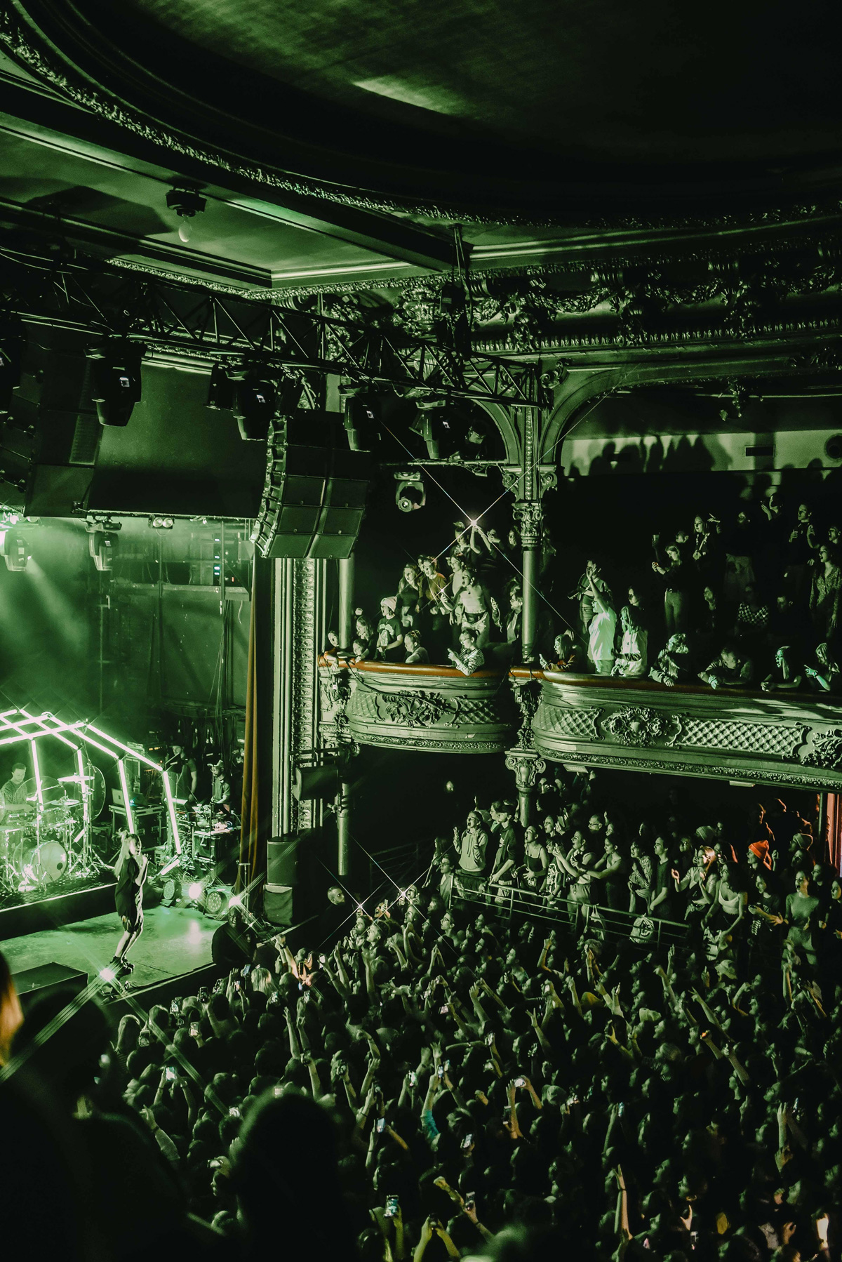 billie-eilish-a-la-cigale-de-paris-(2).jpg