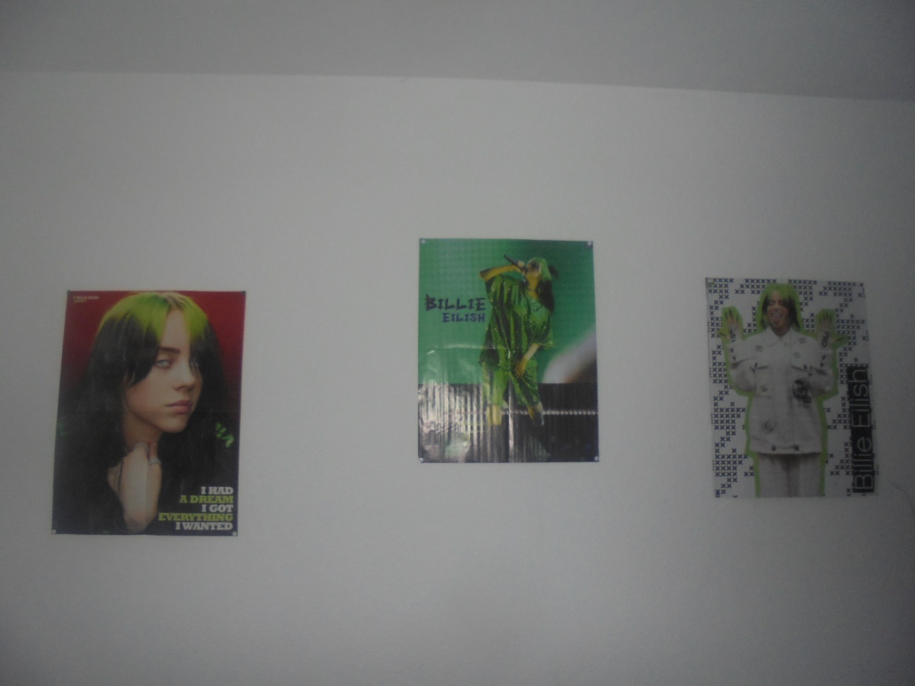 Billie three Poster Wall 20.08.2020.jpg