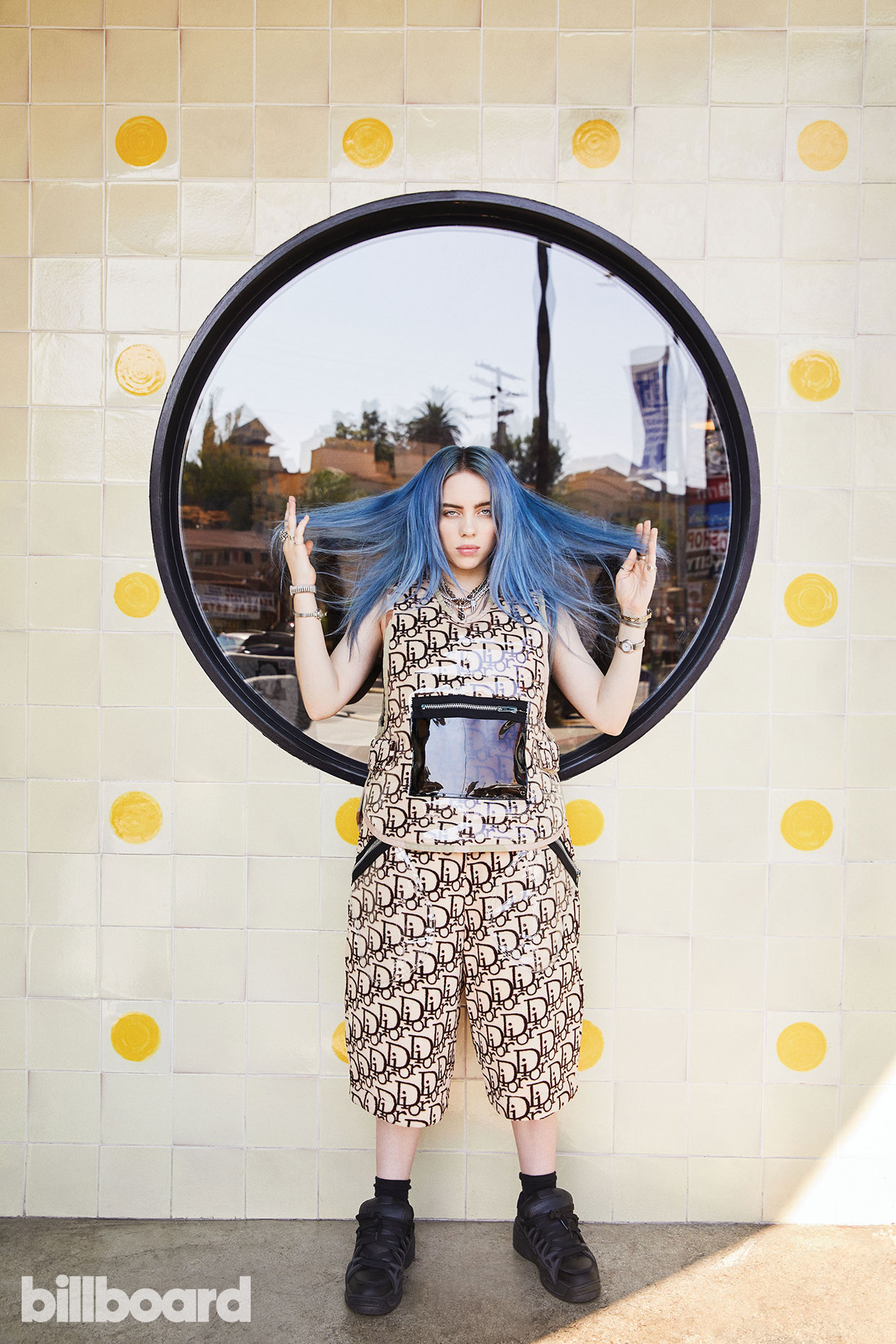 Billie_Eilish-bb23-2018-beat-billboard-nuipirfnuw-1240.jpg