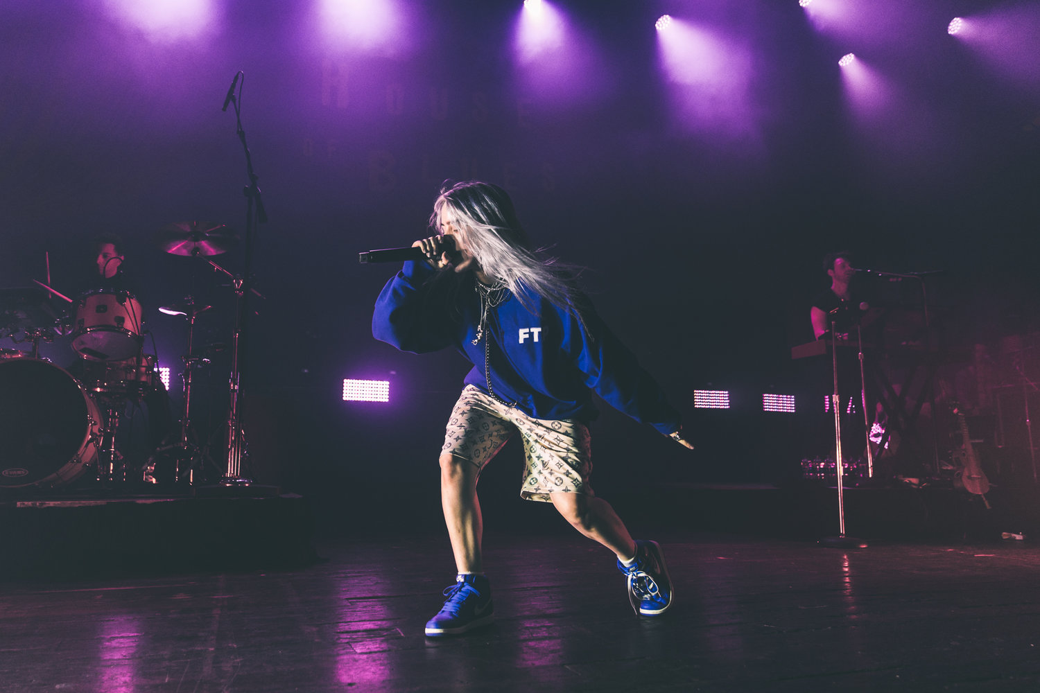 BillieEilish-8.jpg